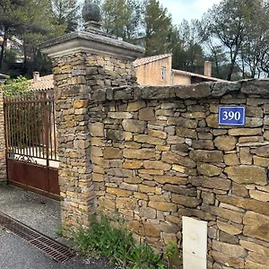 Hébergement de vacances Maison Au Pied De La Sainte Victoire, Puyloubier