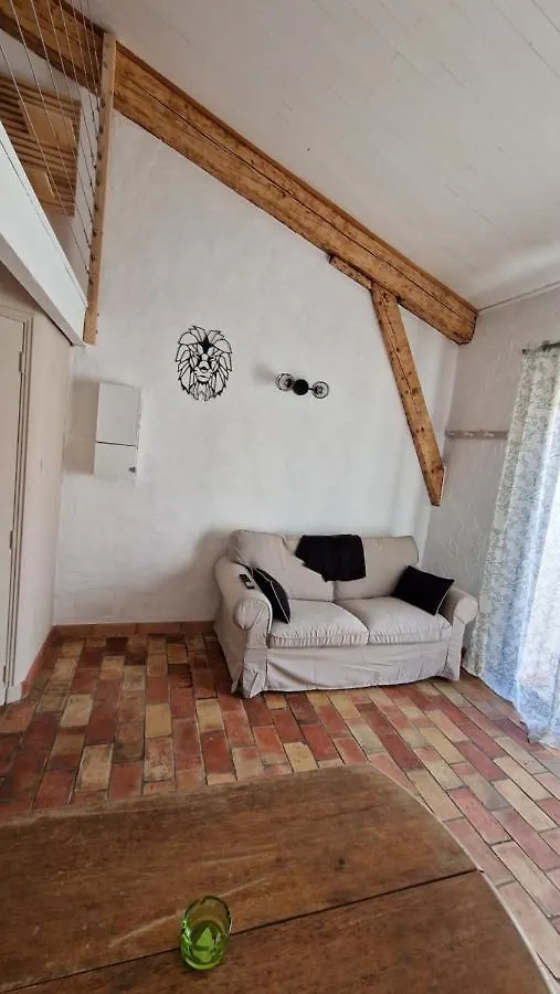 Studio Au Pied De La Sainte Victoire Puyloubier France