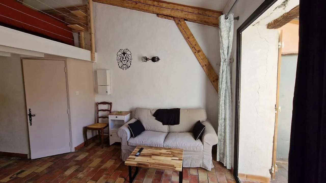 Studio Au Pied De La Sainte Victoire Puyloubier