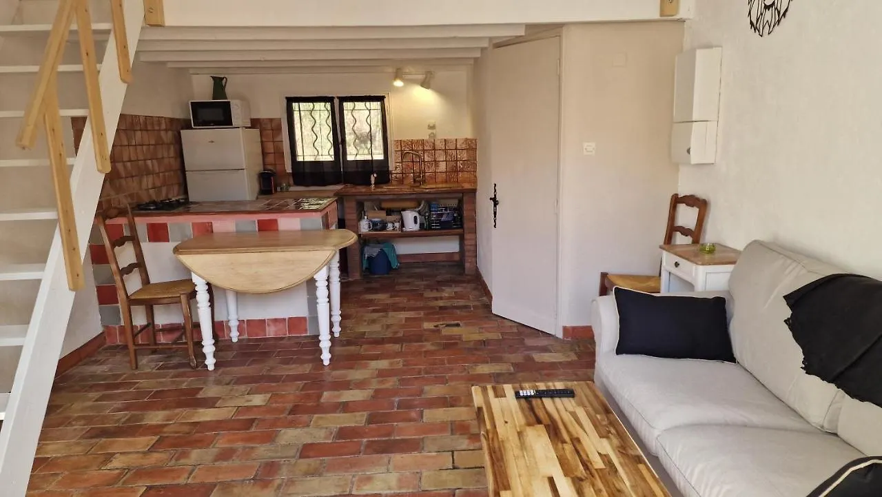 Studio Au Pied De La Sainte Victoire Puyloubier 0*,  Γαλλία